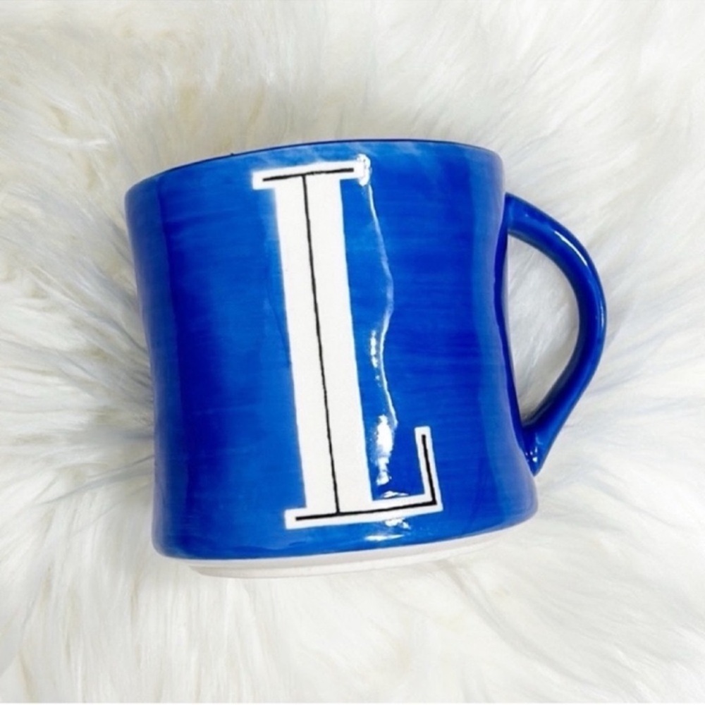 Anthropologie Blue Monogram Hand Painted ceramic Anthro Alphabet Letter L Mug
